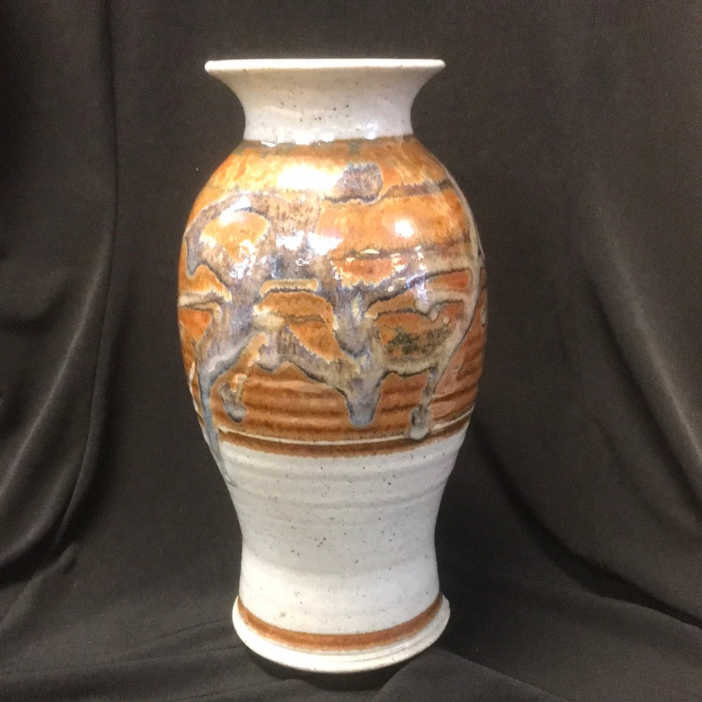 Signed‎ Studio Pottery Vase 9-1/2" tall